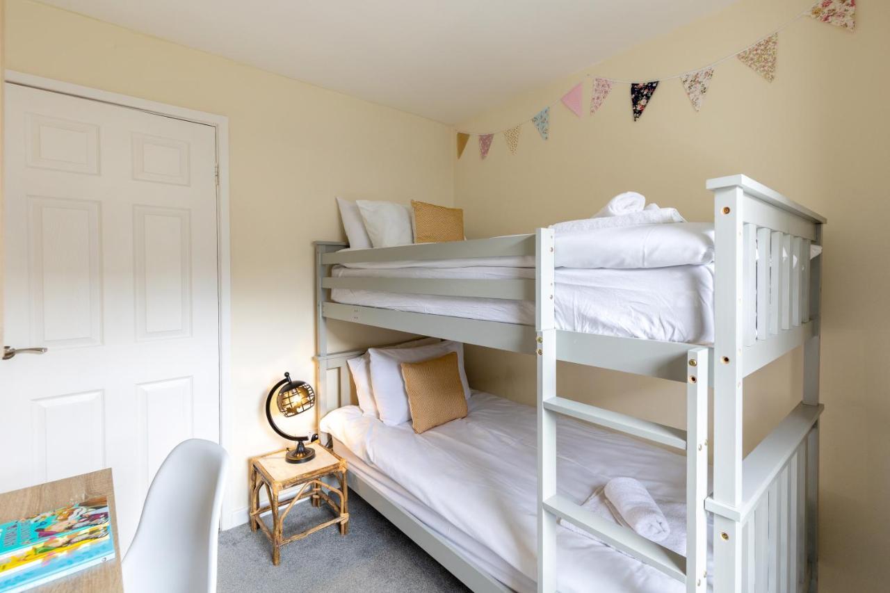 Ilkley Place Bagian luar foto