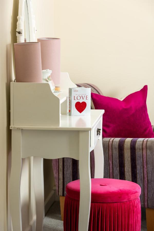 Ilkley Place Bagian luar foto